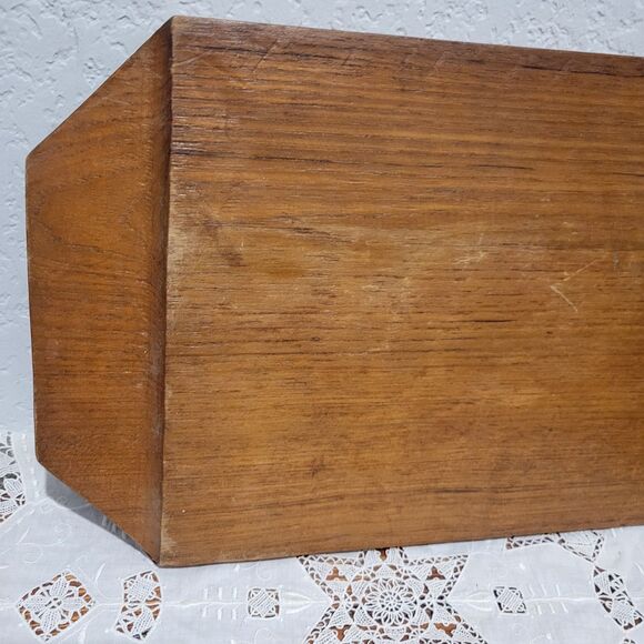 Vtg hand carved wooden serving tray with floral motif MCM India Mid Century - Picture 9 of 9